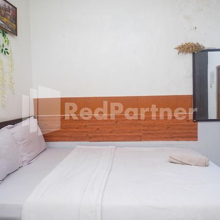 Hotel Griya Jasmine Syariah Seturan Redpartner Maguwo Exterior foto