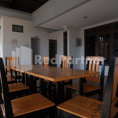 Hotel Griya Jasmine Syariah Seturan Redpartner Maguwo Exterior foto