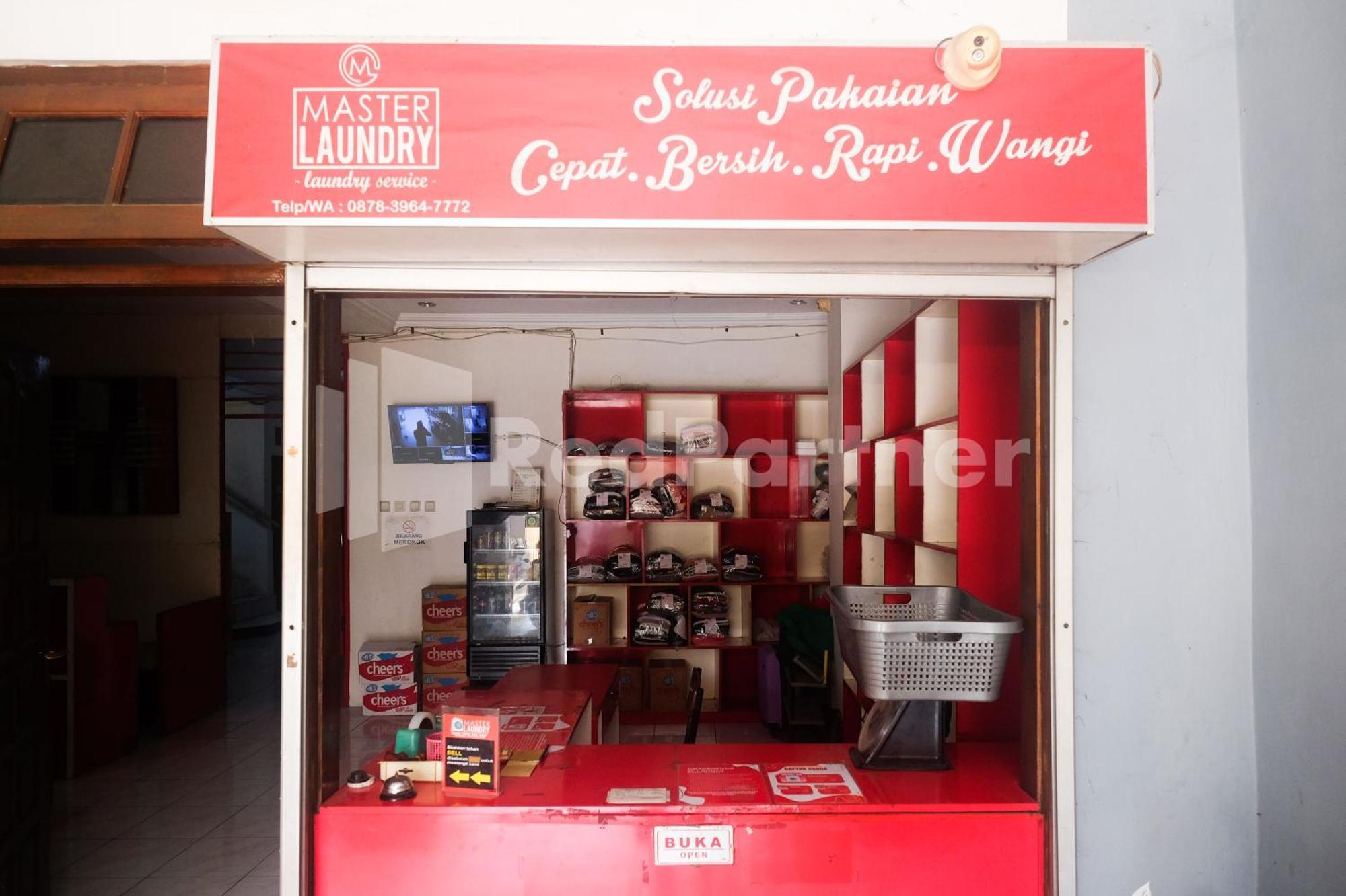 Hotel Griya Jasmine Syariah Seturan Redpartner Maguwo Exterior foto